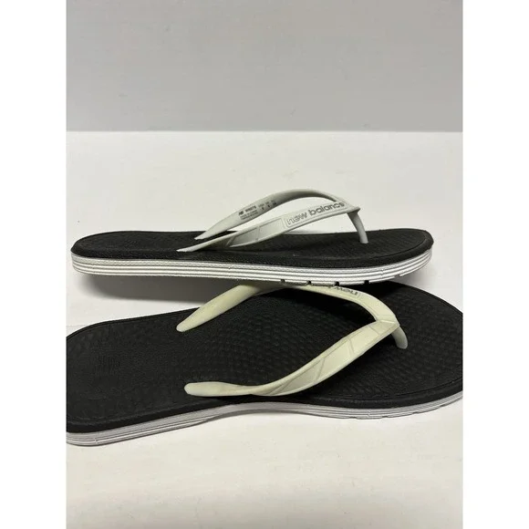 New Balance W6076 Women's Beach & Pool Flip Flops Size 8 Black White - Picture 7 of 7